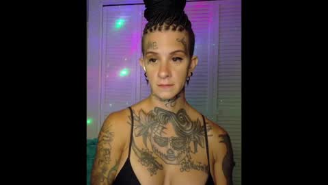 Snapshot of tattooed_natalia chatting on May 28, 2026, 2:31 am Natalia 3 online show from May 28, 2026, 2:31 am