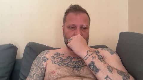 tattoomanforgirls online show from April 3, 2026, 10:24 am