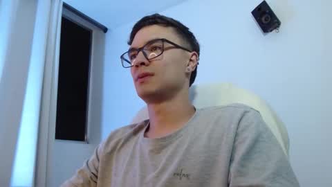 Snapshot of taurus4k chatting on November 12, 2025, 2:12 am taurus4k online show from November 12, 2025, 2:12 am