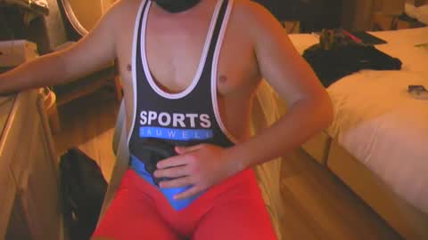 Snapshot of taurus_italy chatting on October 20, 2025, 5:02 pm Taurus online show from October 20, 2025, 5:02 pm