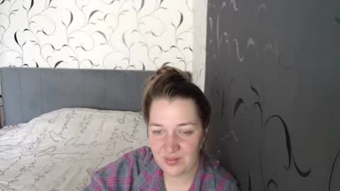 Snapshot of taxxxu chatting on June 27, 2026, 11:48 am Diana online show from June 27, 2026, 11:48 am