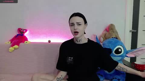 Taya online show from March 4, 2025, 7:54 pm