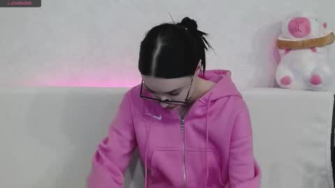 Taya online show from September 13, 2025, 6:18 pm