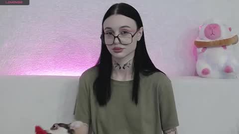 Taya online show from September 26, 2025, 5:17 pm