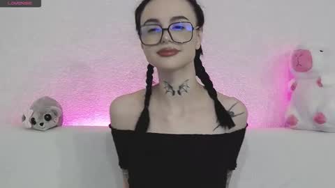 Taya online show from November 24, 2025, 5:56 pm