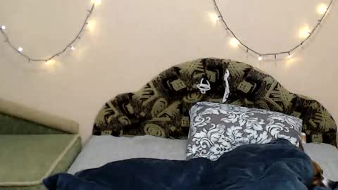 Taya online show from January 14, 2026, 7:52 pm