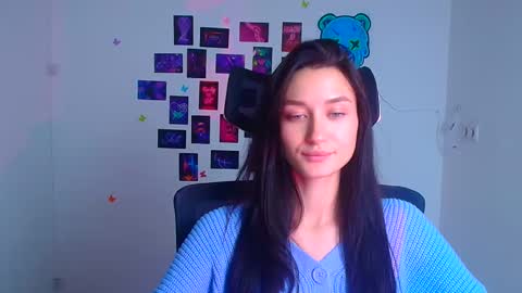 Snapshot of tayavibe chatting on November 20, 2025, 7:41 am Taya online show from November 20, 2025, 7:41 am