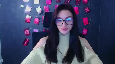 Snapshot of tayavibe chatting on December 3, 2025, 12:25 pm Taya online show from December 3, 2025, 12:25 pm