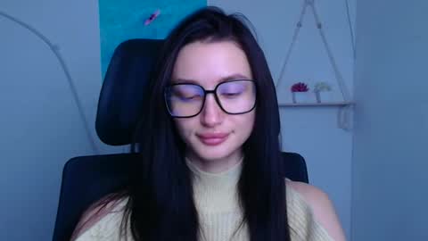 Snapshot of tayavibe chatting on December 16, 2025, 6:29 am Taya online show from December 16, 2025, 6:29 am