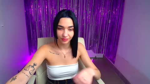 Tayla online show from October 3, 2025, 6:21 am