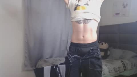 Snapshot of tayler_and_alina chatting on February 25, 2025, 2:36 am MARCELO MILK online show from February 25, 2025, 2:36 am
