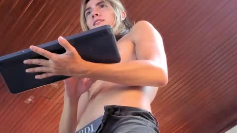 Snapshot of tayler_swift1 chatting on December 3, 2024, 11:33 am tayler_swift1 online show from December 3, 2024, 11:33 am