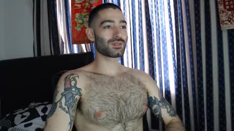 Taylor online show from November 14, 2025, 7:12 pm