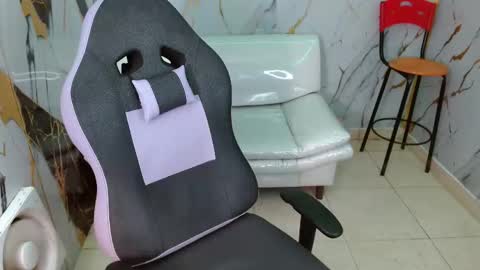 Snapshot of taylor_bigdick18 chatting on March 30, 2026, 2:45 am Taylor online show from March 30, 2026, 2:45 am