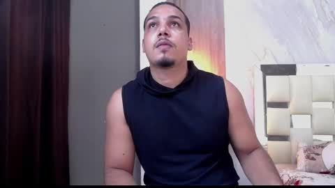 taylor_collins_2 online show from October 7, 2025, 5:21 pm