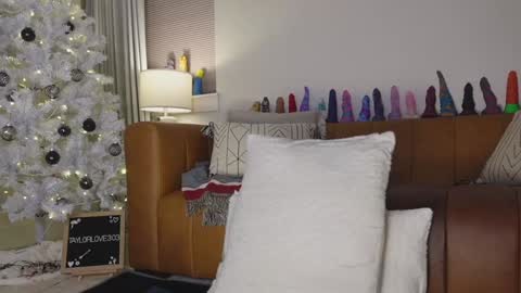 Snapshot of taylor_love_303 chatting on November 20, 2025, 11:21 am Taylor -- online show from November 20, 2025, 11:21 am