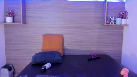 Taylor  online show from February 22, 2025, 6:41 pm