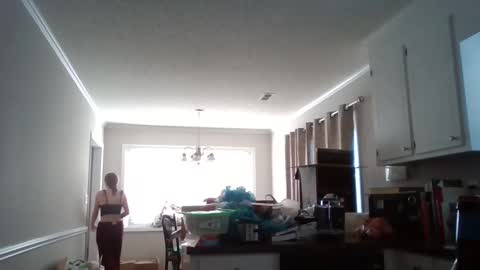 Snapshot of taylorslay chatting on December 15, 2025, 5:28 pm taylorslay online show from December 15, 2025, 5:28 pm