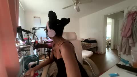 Snapshot of taylorsosweets chatting on August 2, 2026, 7:34 pm Taylor online show from August 2, 2026, 7:34 pm