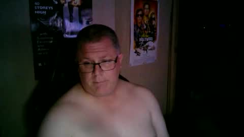 Snapshot of taylz chatting on April 20, 2026, 2:20 pm taylz online show from April 20, 2026, 2:20 pm