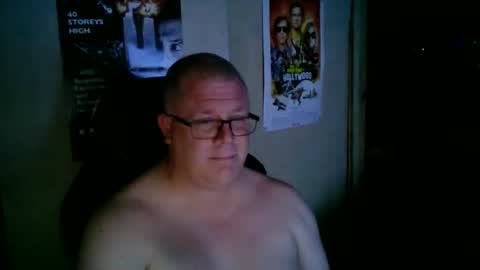 Snapshot of taylz chatting on April 26, 2026, 12:58 pm taylz online show from April 26, 2026, 12:58 pm