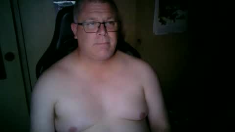 Snapshot of taylz chatting on May 2, 2026, 2:55 pm taylz online show from May 2, 2026, 2:55 pm