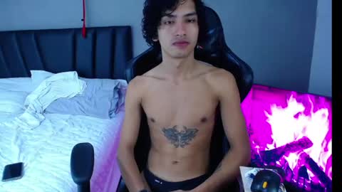 Tayron online show from April 26, 2026, 11:19 am