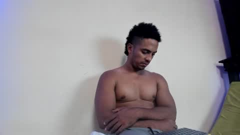 Snapshot of taysonysasha chatting on June 25, 2026, 9:52 pm ask for cum online show from June 25, 2026, 9:52 pm