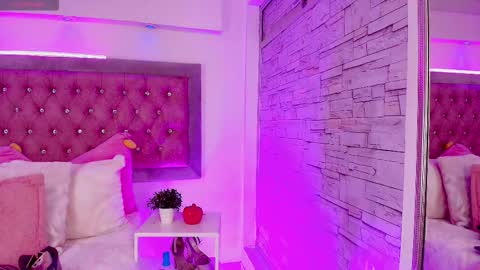 Sofia online show from December 4, 2025, 1:53 pm