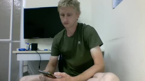 Snapshot of tcute0 chatting on November 8, 2025, 7:30 am tcute0 online show from November 8, 2025, 7:30 am