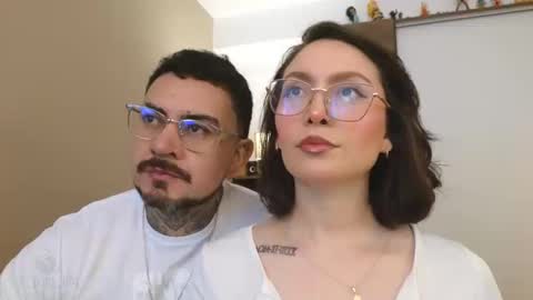 Snapshot of te_para_dos chatting on September 8, 2025, 3:55 pm Leo and Luna online show from September 8, 2025, 3:55 pm