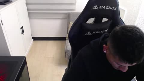 DYNAMITE DUO69 online show from March 17, 2026, 12:08 pm