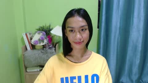 Snapshot of teamo_kiara chatting on December 11, 2024, 4:18 am your future wife online show from December 11, 2024, 4:18 am