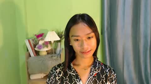 Snapshot of teamo_kiara chatting on December 17, 2024, 7:50 am your future wife online show from December 17, 2024, 7:50 am