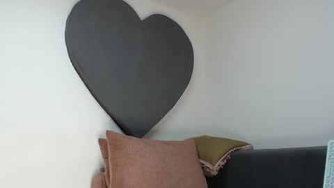 ALICIA--- online show from March 21, 2026, 6:18 am