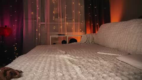 Mary     X TechnoElfff  INST    fansly kissmary online show from November 27, 2025, 6:43 pm