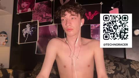 Snapshot of technoracer chatting on May 18, 2026, 4:24 pm Alice online show from May 18, 2026, 4:24 pm