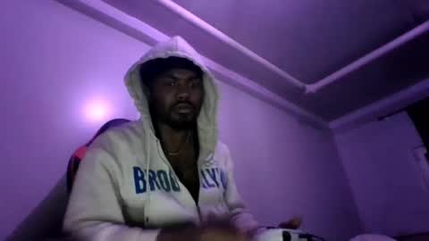 tediibear22 online show from October 8, 2025, 11:24 pm