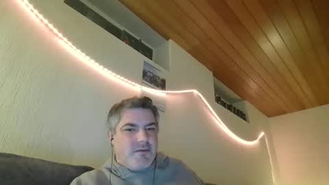 Peter online show from February 8, 2025, 1:22 am