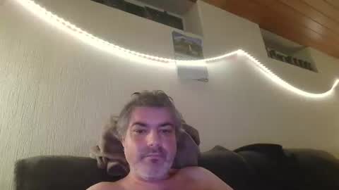 Peter online show from November 26, 2025, 10:22 pm