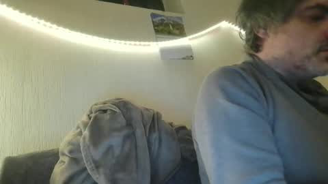 Snapshot of teeforyou chatting on March 11, 2026, 4:18 am Peter online show from March 11, 2026, 4:18 am
