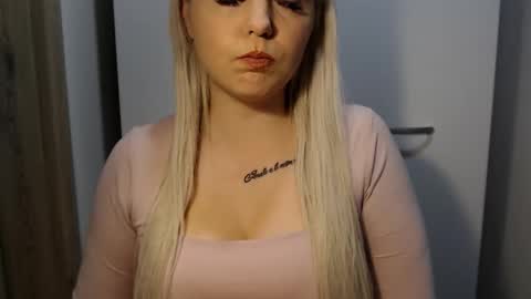 Teeyara  online show from February 9, 2026, 4:55 pm