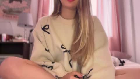 Amy No penetration Virgiin giirl online show from November 28, 2025, 1:47 pm