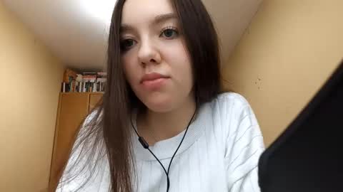 Snapshot of teganmeiser chatting on October 27, 2025, 12:42 pm Kimi online show from October 27, 2025, 12:42 pm