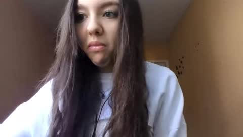 Snapshot of teganmeiser chatting on October 30, 2025, 11:55 am Kimi online show from October 30, 2025, 11:55 am