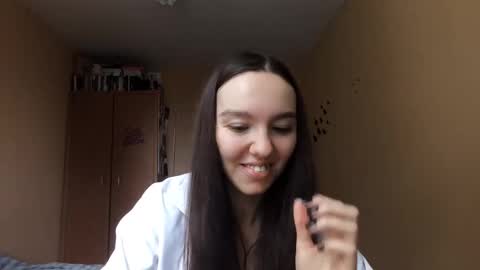 Snapshot of teganmeiser chatting on November 10, 2025, 10:58 am Kimi online show from November 10, 2025, 10:58 am