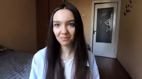 Snapshot of teganmeiser chatting on November 26, 2025, 11:11 am Kimi online show from November 26, 2025, 11:11 am