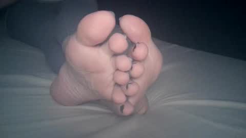 Viv West online show from February 7, 2026, 4:49 am