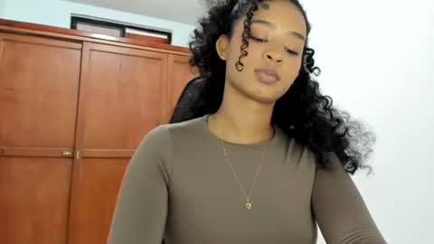 Snapshot of teles10 chatting on February 25, 2025, 10:07 pm Teles2023 online show from February 25, 2025, 10:07 pm