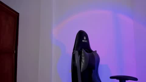 Snapshot of teles10 chatting on October 31, 2025, 10:22 pm Teles2023 online show from October 31, 2025, 10:22 pm